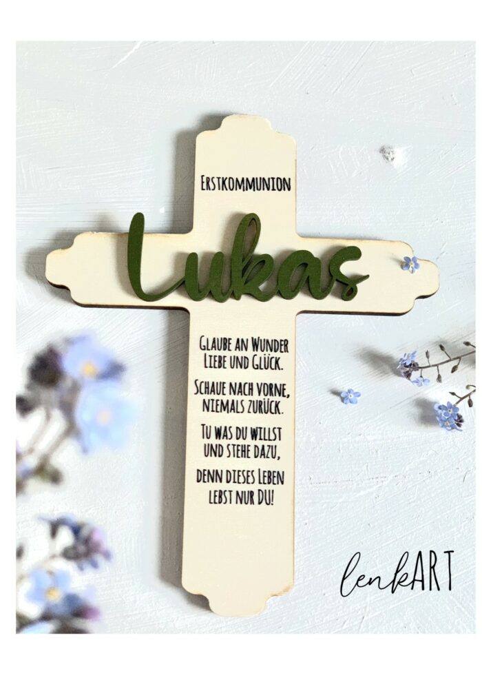 Holzkreuz mit Namen