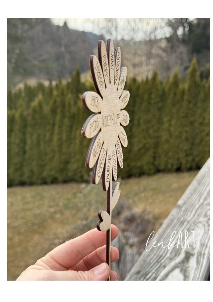 Blume mit Namen aus Holz – Bild 4